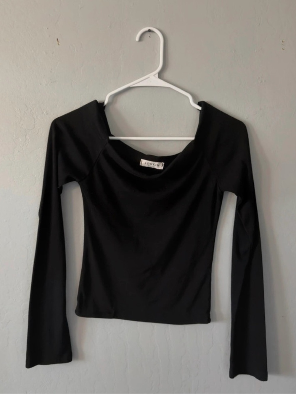 Lewkin Black Long-Sleeve Off The Shoulder Top